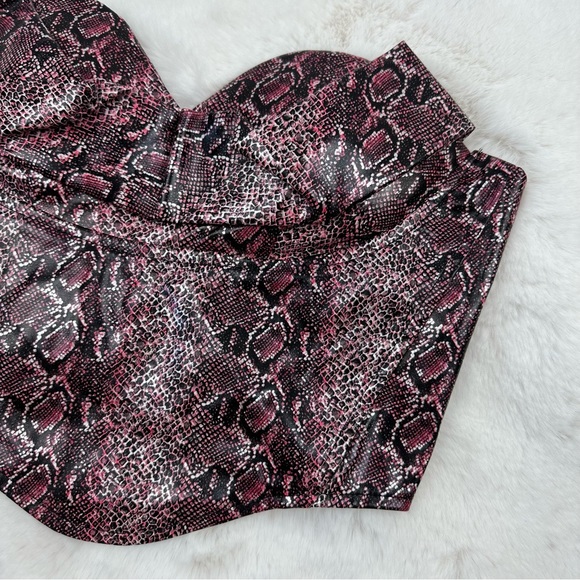 NWT Pretty Little Thing Hot Pink Snake Print Bandeau Top - Picture 6 of 10